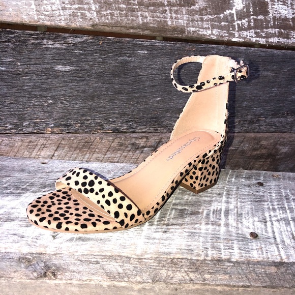 Cute Animal Print Block Heeled Sandals - Picture 7 of 8